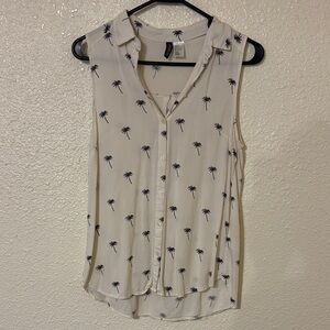 H&M White Sleeveless Palm Print Shirt
